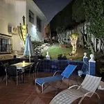 2 Bed Villa - Sleeps 5 - Private Pool & Garden