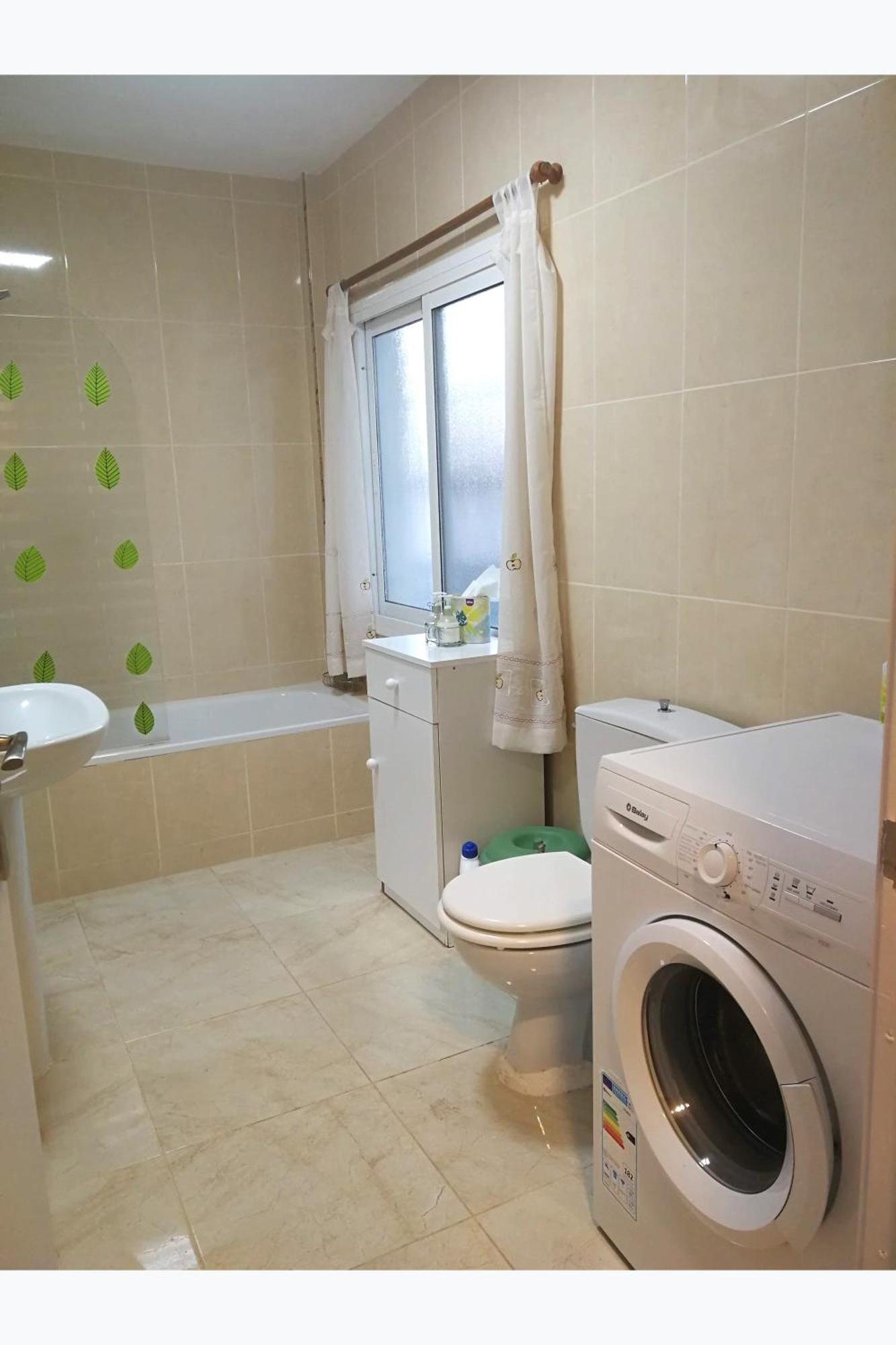 Villa 2 Bed - Sleeps 5 - Private Pool & Garden *